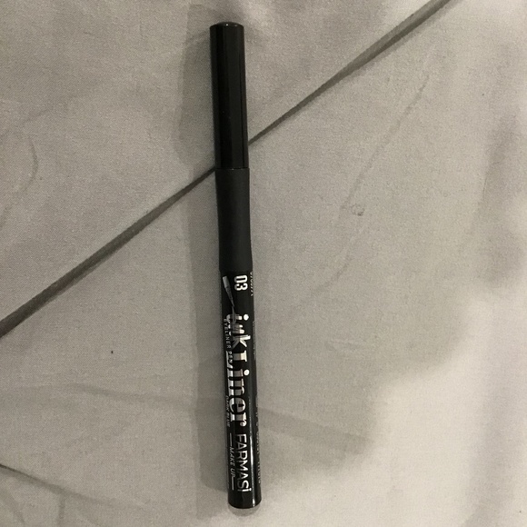 Farmasi ink liner - Picture 1 of 4